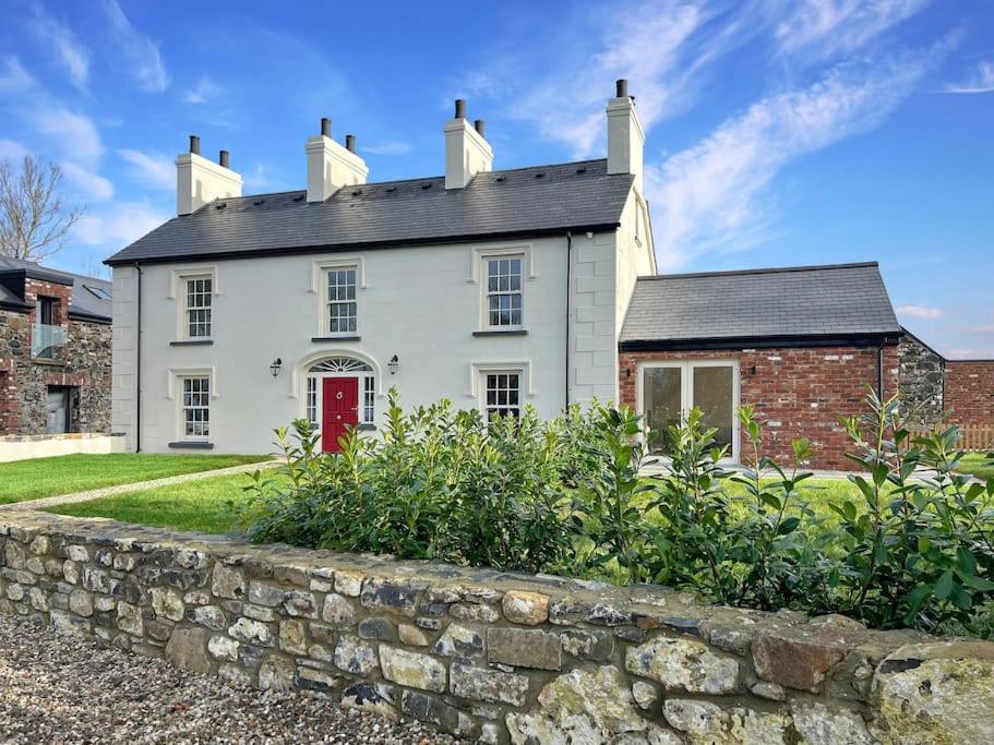 The Farmhouse At Corrstown Village Portrush Exterior photo